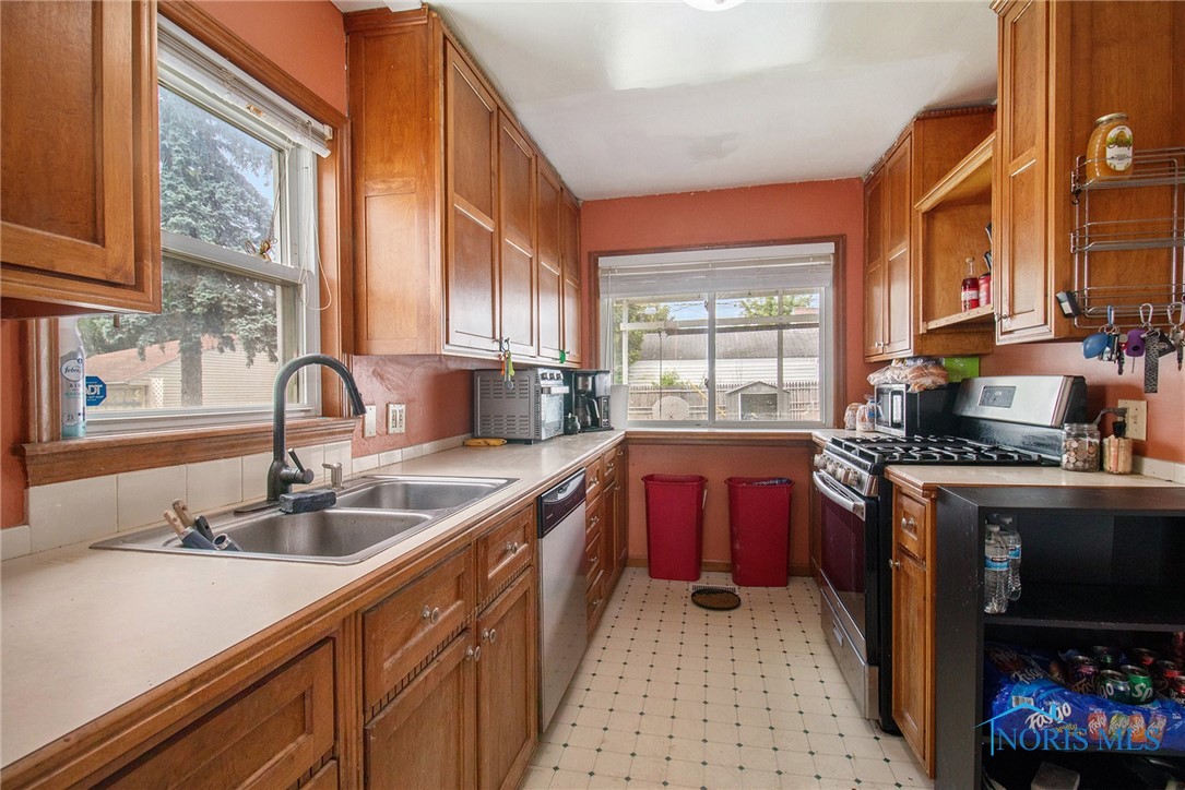 4629 Willys Parkway