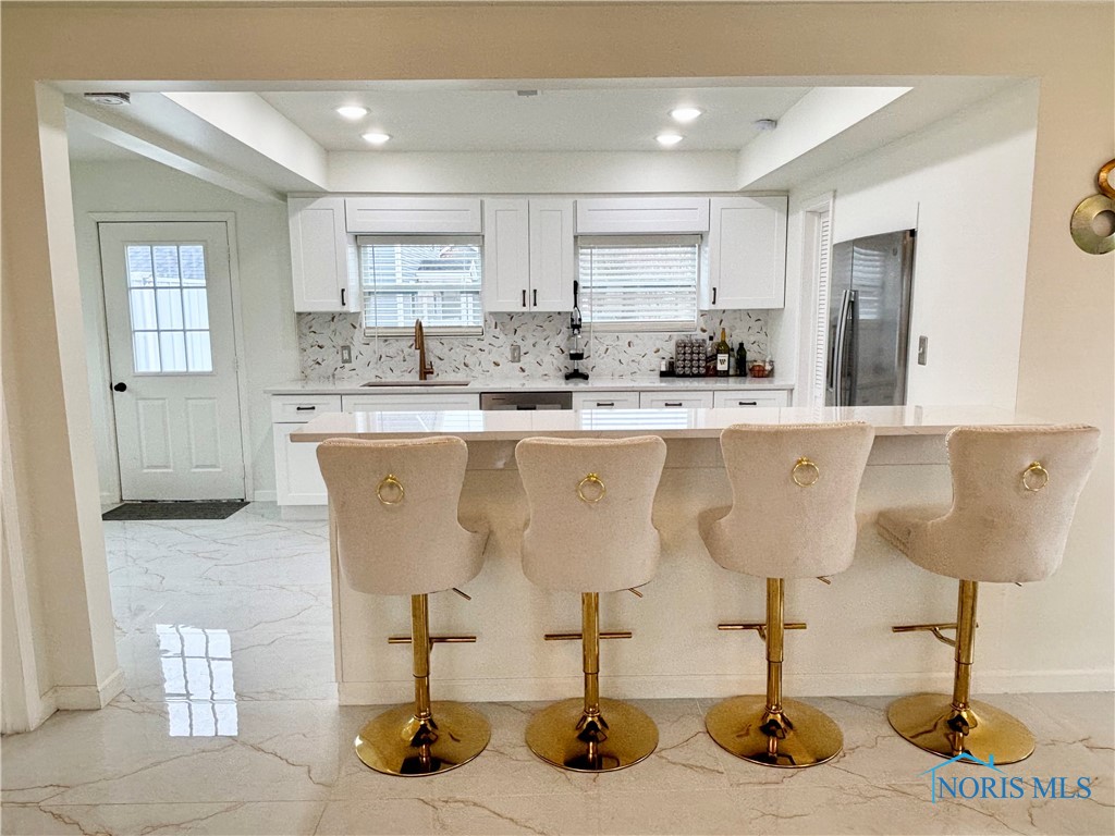 6434 Lakeway Drive, Oregon, Ohio image 12