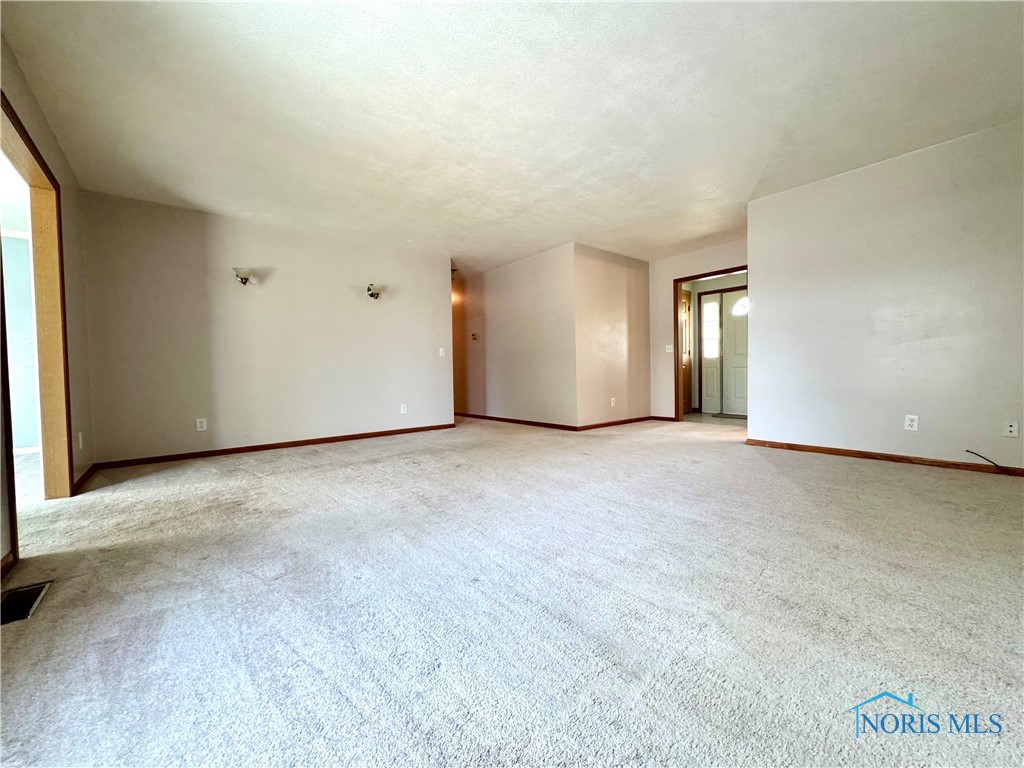 5117 Lake Shore Drive, Defiance, Ohio image 9