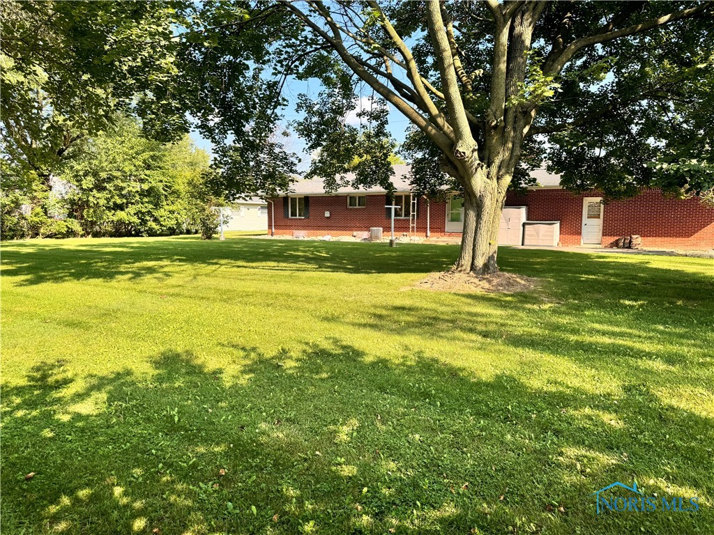 980 E Riverview Avenue, Napoleon, Ohio image 4