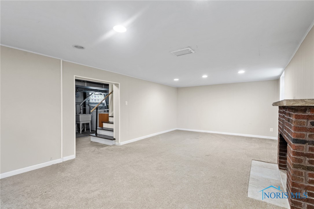 3909 Maxwell Road, Toledo, Ohio image 36