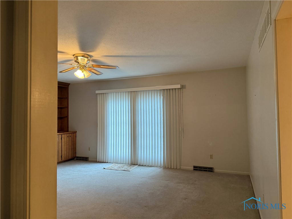 2642 Cherry Ridge Drive, Fremont, Ohio image 10