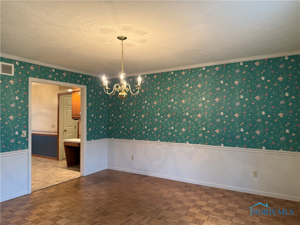 2642 Cherry Ridge Drive, Fremont, Ohio image 8