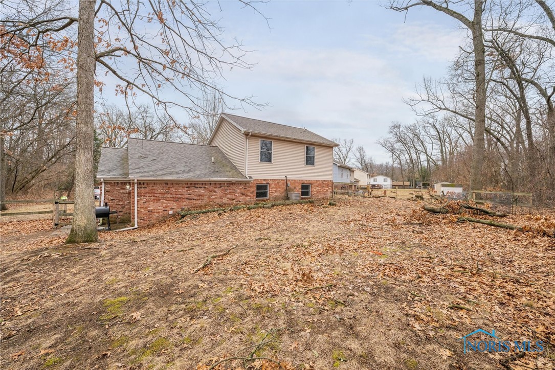 310 Oak Hill Court, Holland, Ohio image 27