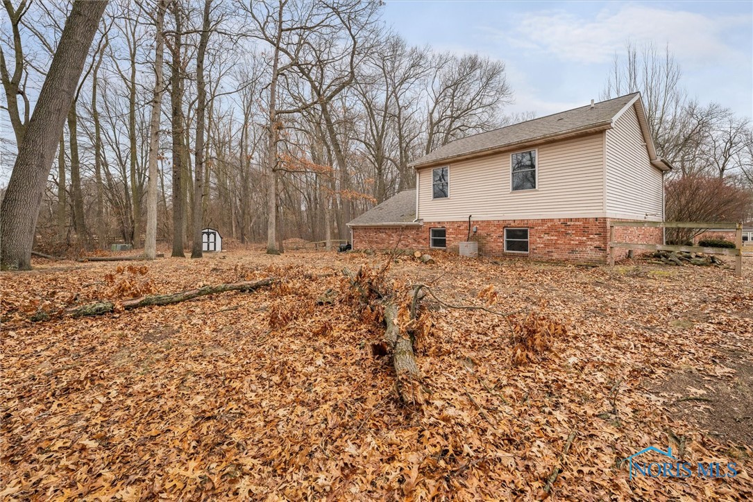 310 Oak Hill Court, Holland, Ohio image 25