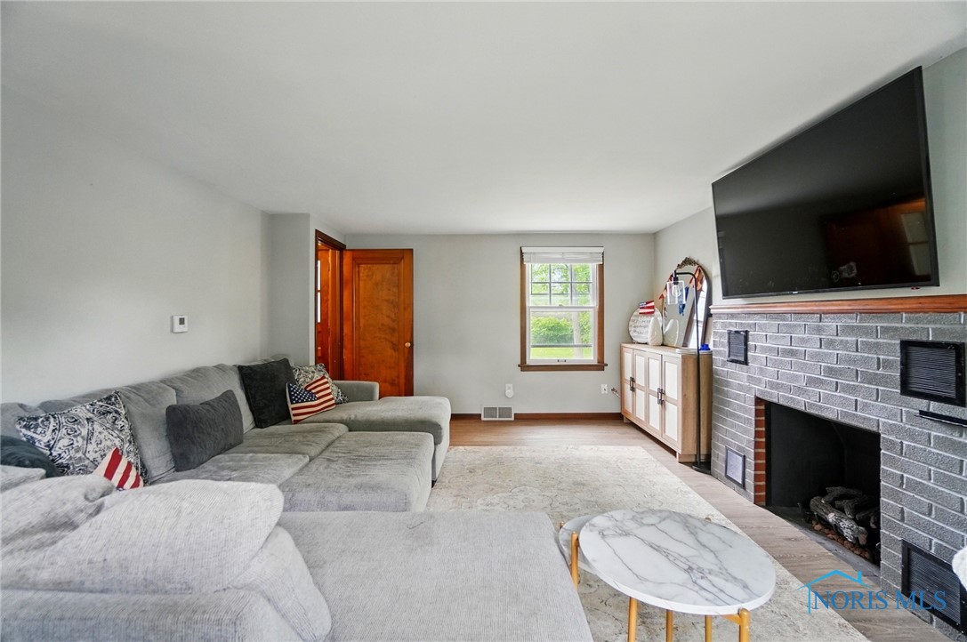 314 E 2nd Street, Perrysburg, Ohio image 6