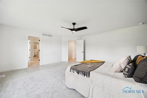 Tiny photo for 999 Stoneleigh Drive, Perrysburg, OH 43551 (MLS # 6131446)