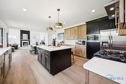 Tiny photo for 999 Stoneleigh Drive, Perrysburg, OH 43551 (MLS # 6131446)