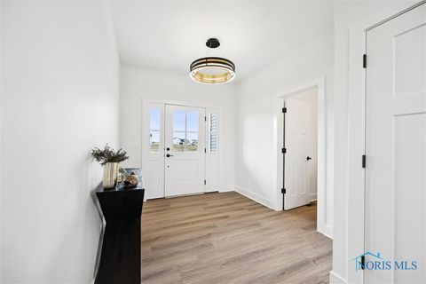 Tiny photo for 999 Stoneleigh Drive, Perrysburg, OH 43551 (MLS # 6131446)