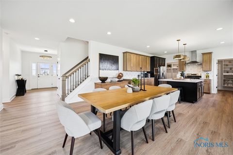 Tiny photo for 999 Stoneleigh Drive, Perrysburg, OH 43551 (MLS # 6131446)