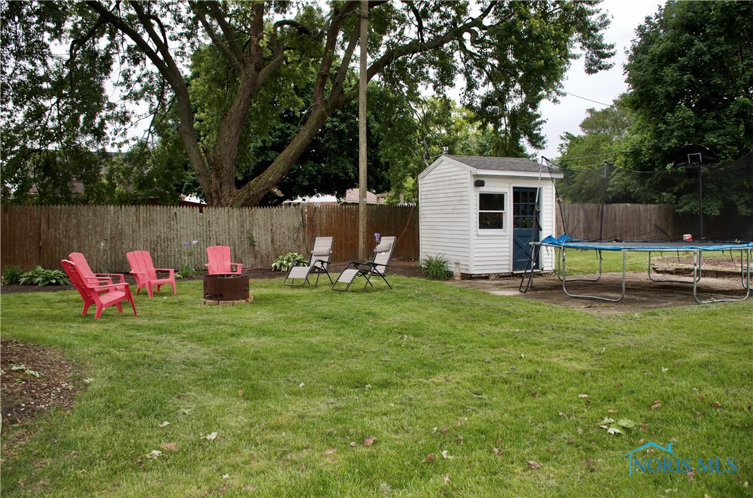 663 W Summit Street, Fostoria, Ohio image 21