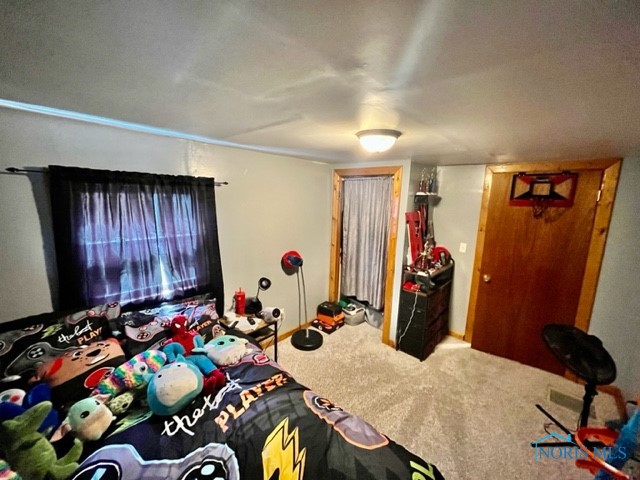 663 W Summit Street, Fostoria, Ohio image 17