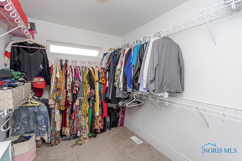 2902 Woods Edge Road, Perrysburg, Ohio image 30