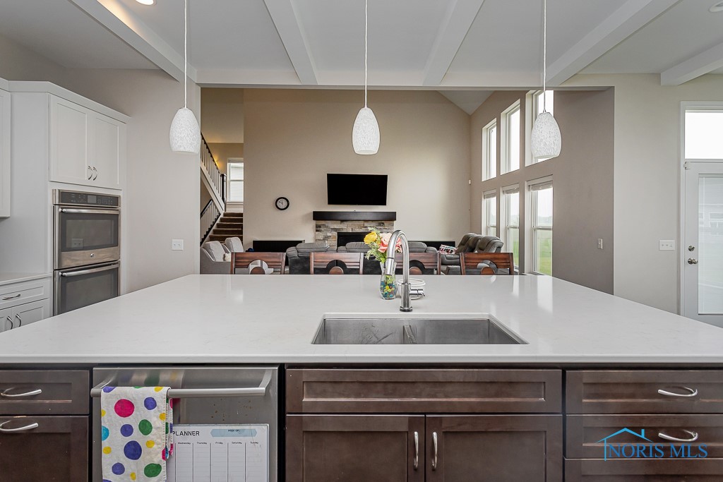 2902 Woods Edge Road, Perrysburg, Ohio image 11