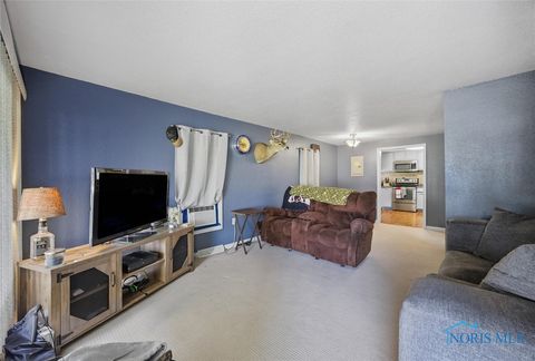 Tiny photo for 5433 Whiteford Road, Sylvania, OH 43560 (MLS # 6136056)