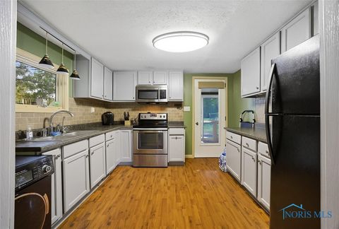 Tiny photo for 5433 Whiteford Road, Sylvania, OH 43560 (MLS # 6136056)