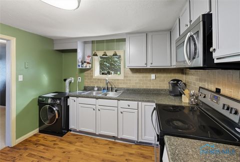 Tiny photo for 5433 Whiteford Road, Sylvania, OH 43560 (MLS # 6136056)