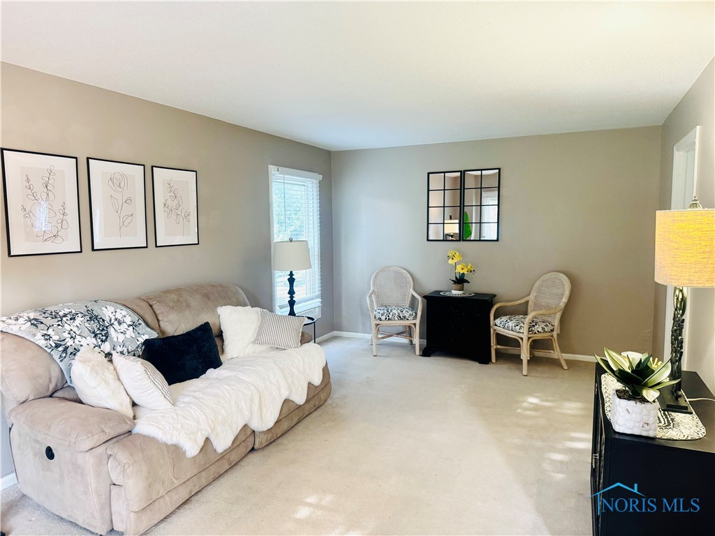 4718 Weldwood Lane, Sylvania, Ohio image 13