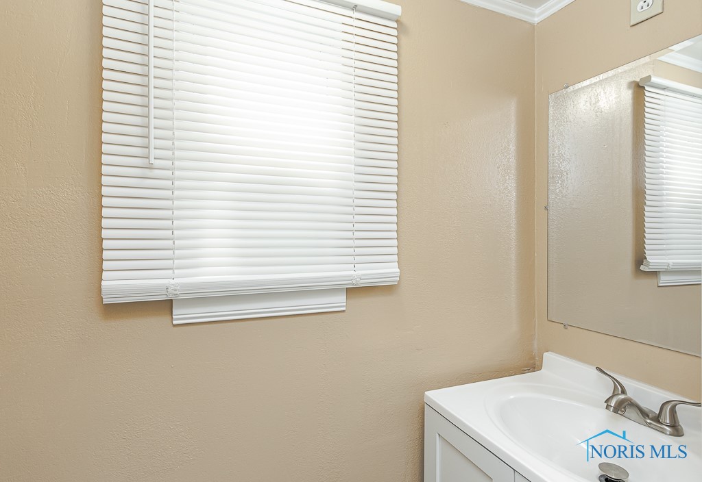 319 Hanover Street, Toledo, Ohio image 10