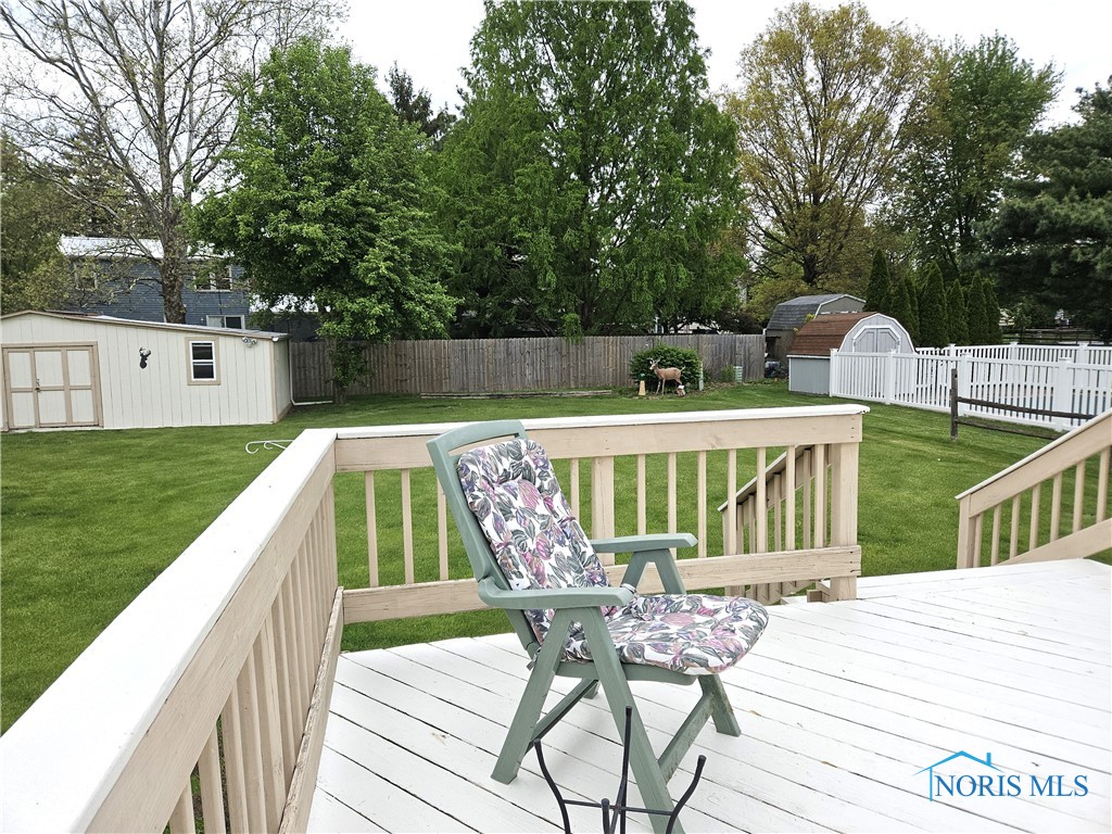 6524 Glenhurst Drive, Maumee, Ohio image 27