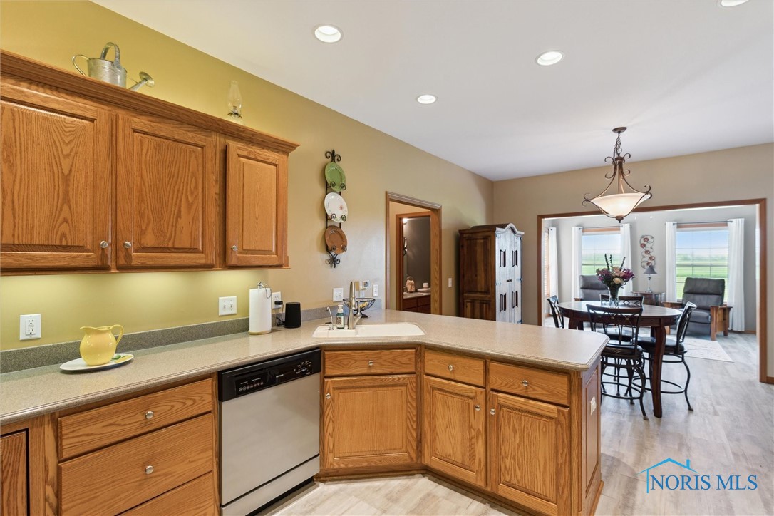 16782 W Moline Martin Road, Graytown, Ohio image 17