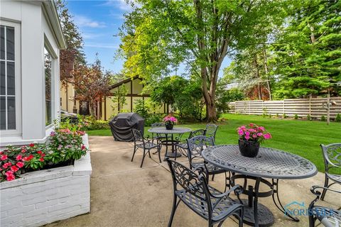 Tiny photo for 2929 Meadowwood Drive, Toledo, OH 43606 (MLS # 6136662)