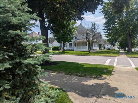 Homes For Sale - 137 N 8th Street<br/> Wyandot County, Upper Sandusky, OH 43351