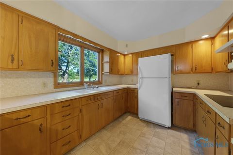 Tiny photo for 801 N Shoop Avenue, Wauseon, OH 43567 (MLS # 6136168)