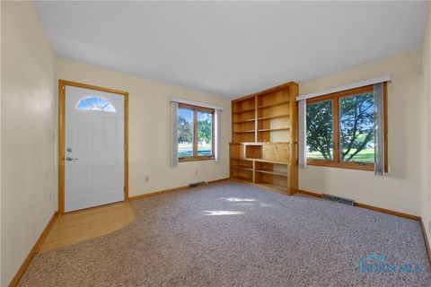 Tiny photo for 801 N Shoop Avenue, Wauseon, OH 43567 (MLS # 6136168)