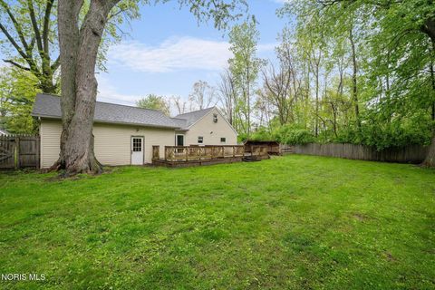 Tiny photo for 305 Roseanna Drive, Toledo, OH 43615 (MLS # 10007213)