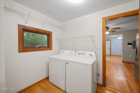 Tiny photo for 305 Roseanna Drive, Toledo, OH 43615 (MLS # 10007213)