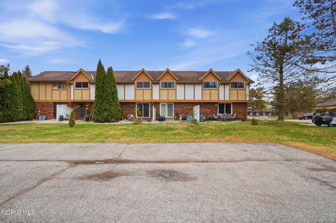 Tiny photo for 5662 Tibaron Lane #B, Toledo, OH 43615 (MLS # 10006654)