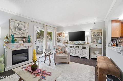 Tiny photo for 5662 Tibaron Lane #B, Toledo, OH 43615 (MLS # 10006654)