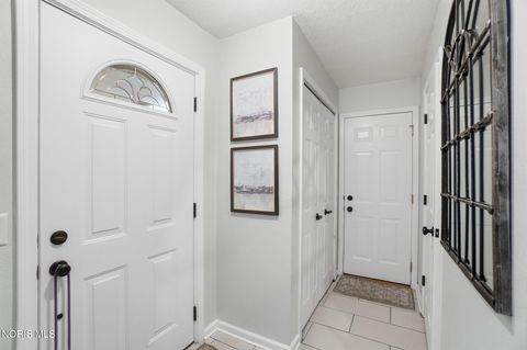 Tiny photo for 5662 Tibaron Lane #B, Toledo, OH 43615 (MLS # 10006654)