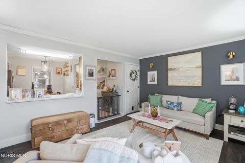 Tiny photo for 5662 Tibaron Lane #B, Toledo, OH 43615 (MLS # 10006654)