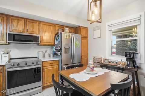 Tiny photo for 5662 Tibaron Lane #B, Toledo, OH 43615 (MLS # 10006654)