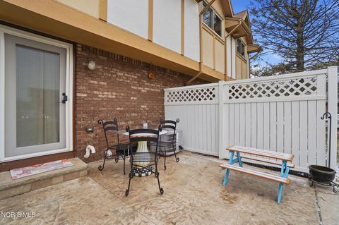 Tiny photo for 5662 Tibaron Lane #B, Toledo, OH 43615 (MLS # 10006654)