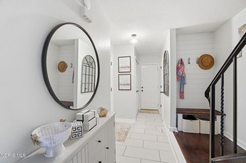 Tiny photo for 5662 Tibaron Lane #B, Toledo, OH 43615 (MLS # 10006654)