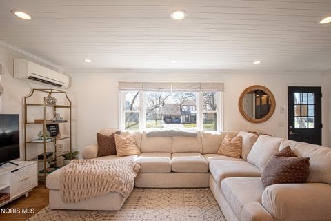 Tiny photo for 318 Birchdale Road, Perrysburg, OH 43551 (MLS # 10005060)