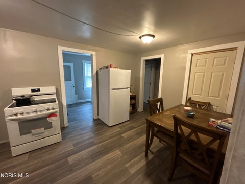 Tiny photo for 4927 N Summit Street, Toledo, OH 43611 (MLS # 10013606)