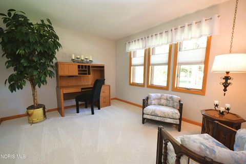 Tiny photo for 530 Elmway Dr DR, Maumee, OH 43537 (MLS # 10007401)