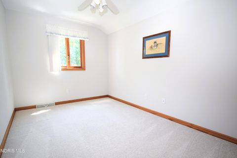 Tiny photo for 530 Elmway Dr DR, Maumee, OH 43537 (MLS # 10007401)