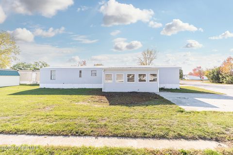 Photo of 8179 Hazelwood Drive, Findlay, OH 45840 (MLS # 10001052)