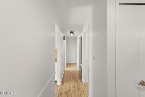 Tiny photo for 6804 Woodmeadow Drive, Toledo, OH 43617 (MLS # 10006557)