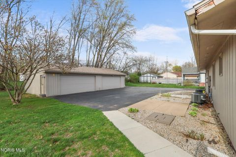 Tiny photo for 6804 Woodmeadow Drive, Toledo, OH 43617 (MLS # 10006557)