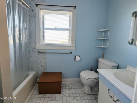 Tiny photo for 12345 Grove Road, Fostoria, OH 44830 (MLS # 10004856)