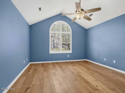 Tiny photo for 2358 Whispering Pines Drive, Toledo, OH 43617 (MLS # 10010749)