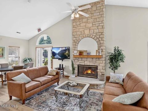 Tiny photo for 2358 Whispering Pines Drive, Toledo, OH 43617 (MLS # 10010749)