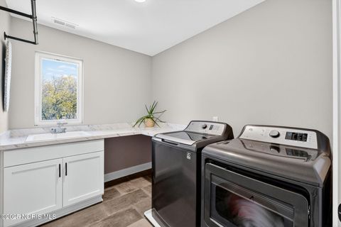 Tiny photo for 938 Wilkshire Drive, Waterville, OH 43566 (MLS # 10004331)