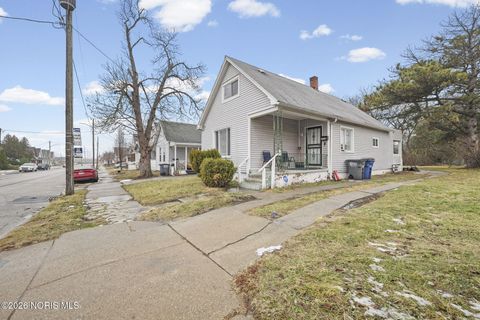 Tiny photo for 1652 Nebraska Avenue, Toledo, OH 43607 (MLS # 10002912)